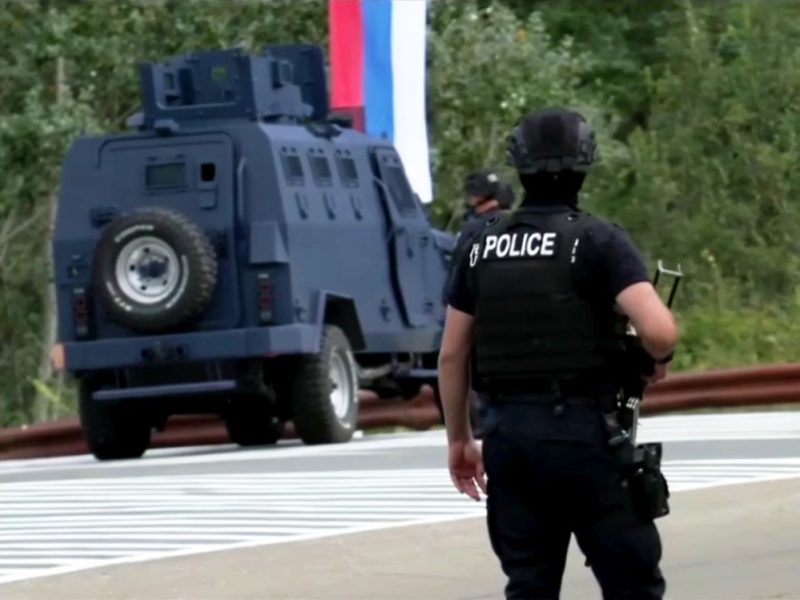 KOSOVO POLICE ENTERED NORTH MITROVICA: They demolished garages belonging to Serbs, Eulex only observed!