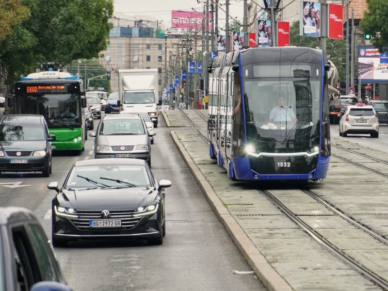 ACCIDENT IN BELGRADE: Tram hit a girl, she was urgently transferred to the hospital!