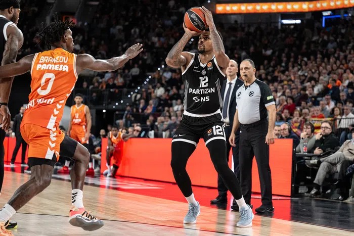 PARTIZAN MAKES PROGRESS, A LOSS BUT NOT A DEBACLE: The Black-and-Whites played an excellent 35 minutes, but fell at the toughest EuroLeague away game in the end! (VIDEO)