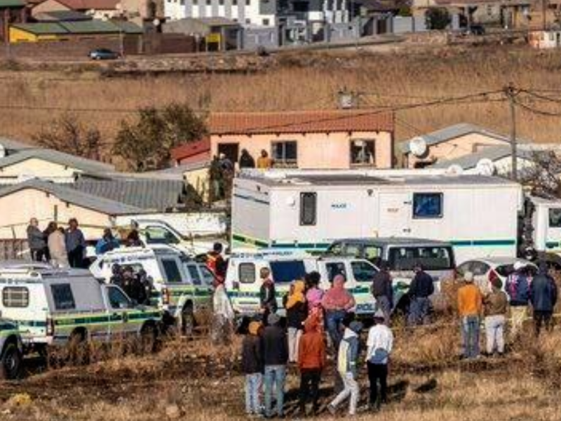MASSACRE IN SOUTH AFRICA: At Least 10 Dead and 10 Injured in Shooting in Johannesburg!