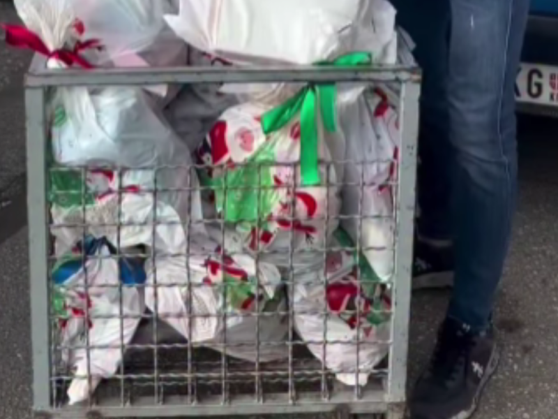 HUMANE HEART OF STUDENTS FROM KRAGUJEVAC: They made and distributed packages to children in the hospital! (VIDEO)