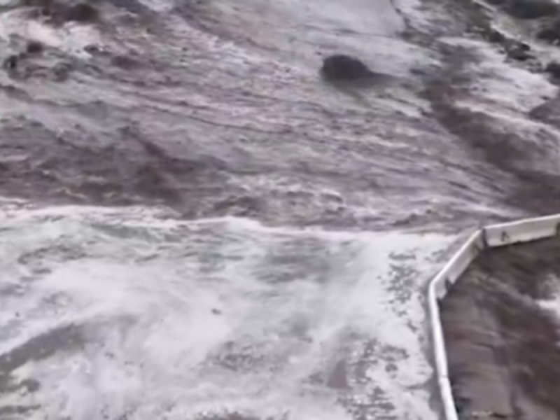 STATE OF EMERGENCY IN SOUTHERN CALIFORNIA: Heavy Rains Cause Floods and Landslides, Claim Three Lives! (VIDEO)