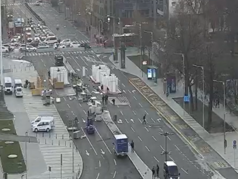 AFTER NINE MONTHS: Tents removed from the street in front of the Parliament! (PHOTO)