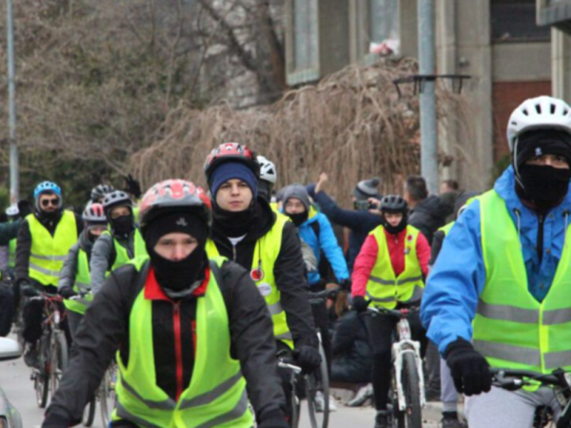 BY PEDALS TO JUSTICE: Students from Novi Sad set off by bicycles to a protest in Novi Pazar! (VIDEO)