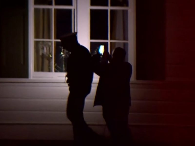 ATTACK ON J.D. VANCE’S HOME: Several Windows Smashed, Secret Service and Police Detained a Suspect!