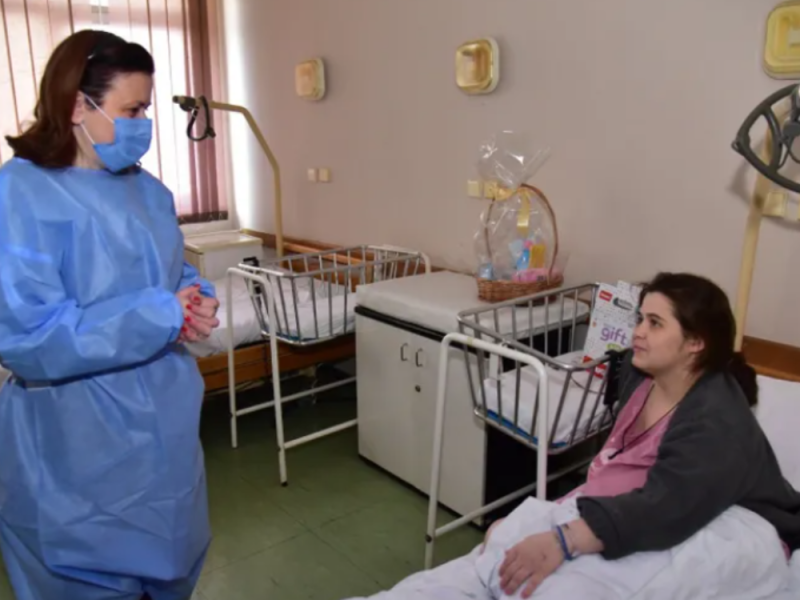 “THE CRY OF A BABY WAS HEARD NEAR THE RAVANICA MONASTERY”: Danica and Predrag Welcomed Their Daughter Una on the Third Day of Christmas, Born on the Way to the Maternity Hospital! (VIDEO)