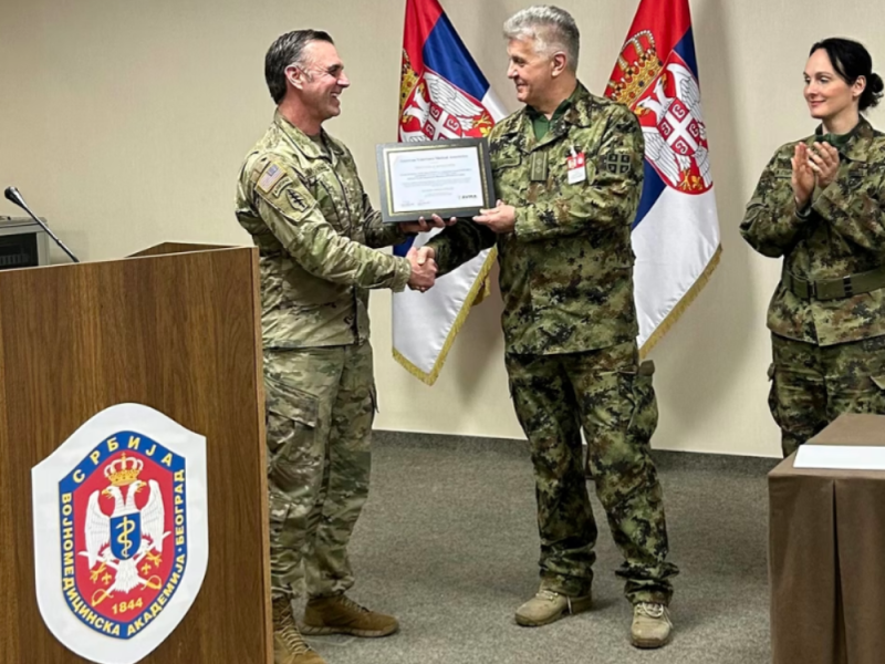 FIRST IN SERBIA’S HISTORY: Lieutenant Colonel Jovanović Receives Prestigious Recognition from the U.S. Veterinary Association! (PHOTO)
