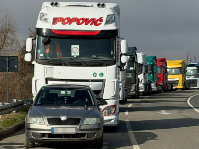TRUCKERS BLOCKING BORDERS SPEAK OUT: “They Treat Us Like Criminals, Strip Us Naked and Look at Us as if We’re Drug Dealers!”