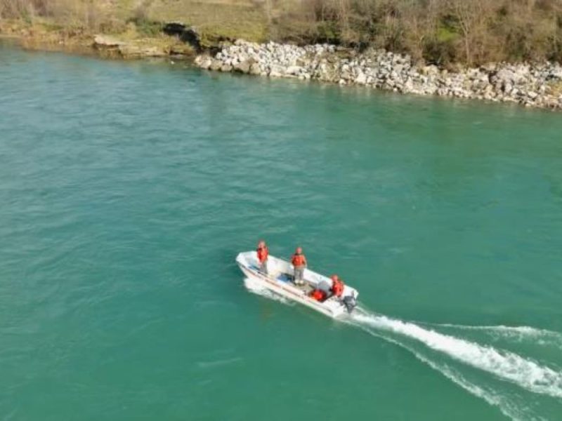 DRAMA IN MONTENEGRO: A car full of people plunged into the icy Morača, divers and drones are searching for survivors! (VIDEO)