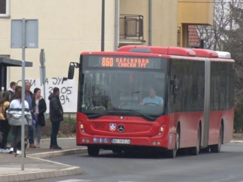 MADNESS IN OBRENOVAC: Girls aged 22 and 19 arrested for stealing a bus, left it overturned in a ditch!