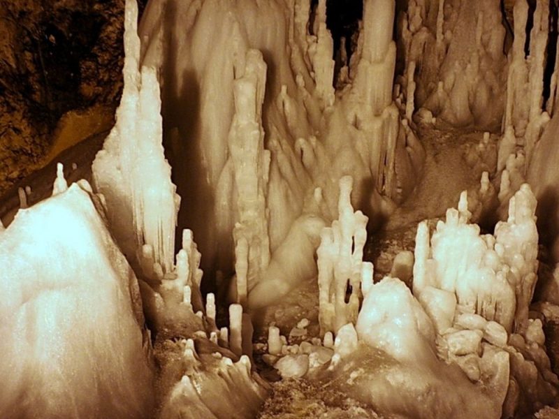 ONLY A FEW HUNDRED KILOMETERS FROM BELGRADE: Ancient superbug resistant to antibiotics discovered in a cave!