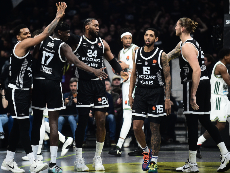 PARTIZAN RAN OVER PANATHINAIKOS IN THE ARENA: Black-and-Whites celebrated after an incident, Greeks powerless! (VIDEO)