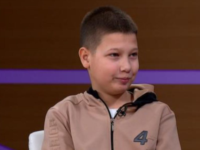 HE DOESN’T WAIT FOR POCKET MONEY FROM HIS PARENTS: Little Sava makes tacos after school and tells his peers that hard work pays off!