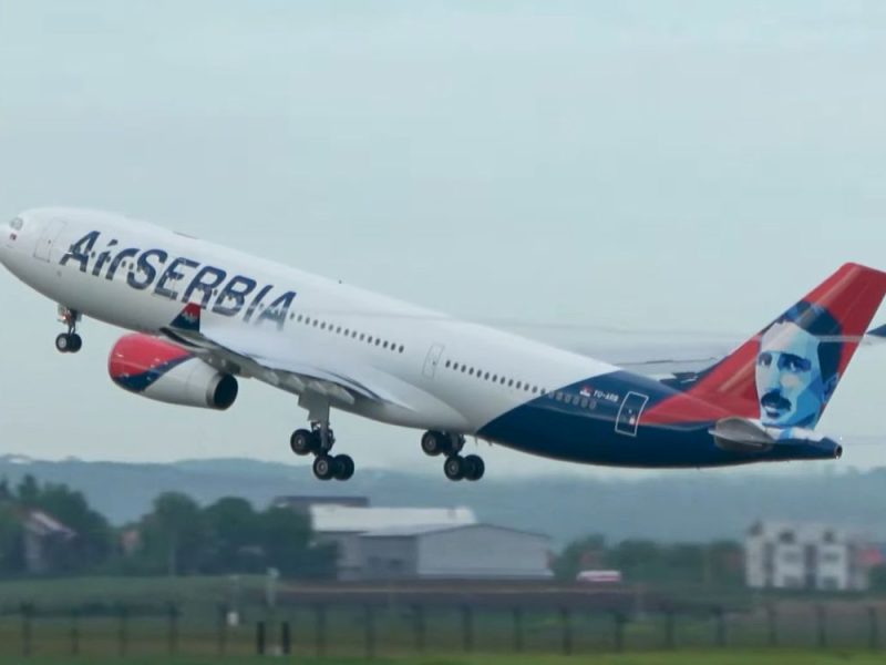 ANOTHER 266 SERBIAN CITIZENS EVACUATED FROM THE MIDDLE EAST: Air Serbia flight from Dubai lands in Belgrade!