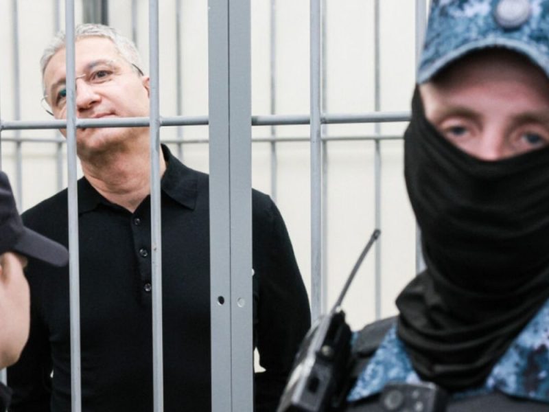 READY TO REACH A DEAL: Deputy Russian Defense Minister who was arrested offers evidence of corruption at the top of the state!