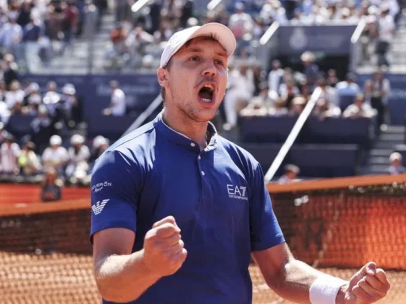 HAMAD CONTINUES THE FAIRY TALE IN BARCELONA: Serbian tennis player crushed the Portuguese and advanced to the semifinals! (VIDEO)