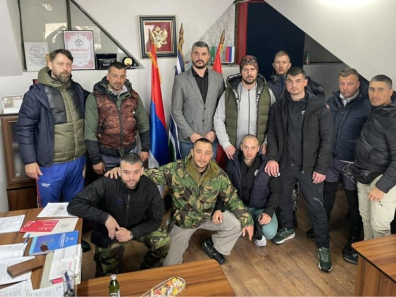 BROTHERLY WELCOME IN ZABLJAK: Serbian police officers on a pilgrimage entered Montenegro, they continue their journey to Ostrog for little Sofija and Fedja!