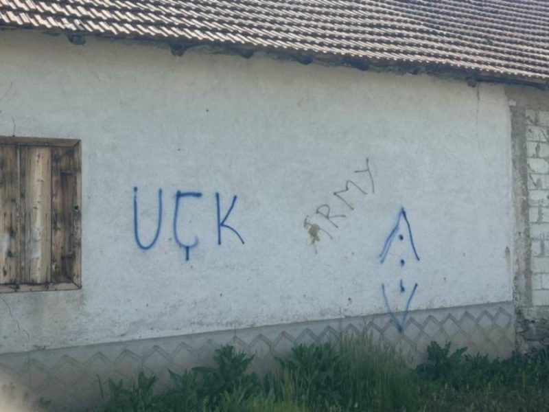 NEW INTIMIDATION OF SERBS IN KOSOVO AND METOHIJA: “KLA” graffiti appeared on the wall of a family house in Vitina!