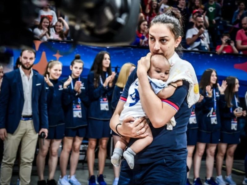 JELENA, THANK YOU FOR EVERYTHING: The captain who returned to the court immediately after giving birth has ended her career!