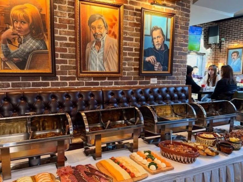 SKADARLIYA GOES INTO HISTORY: The most famous Balkan restaurant in Chicago is closing!