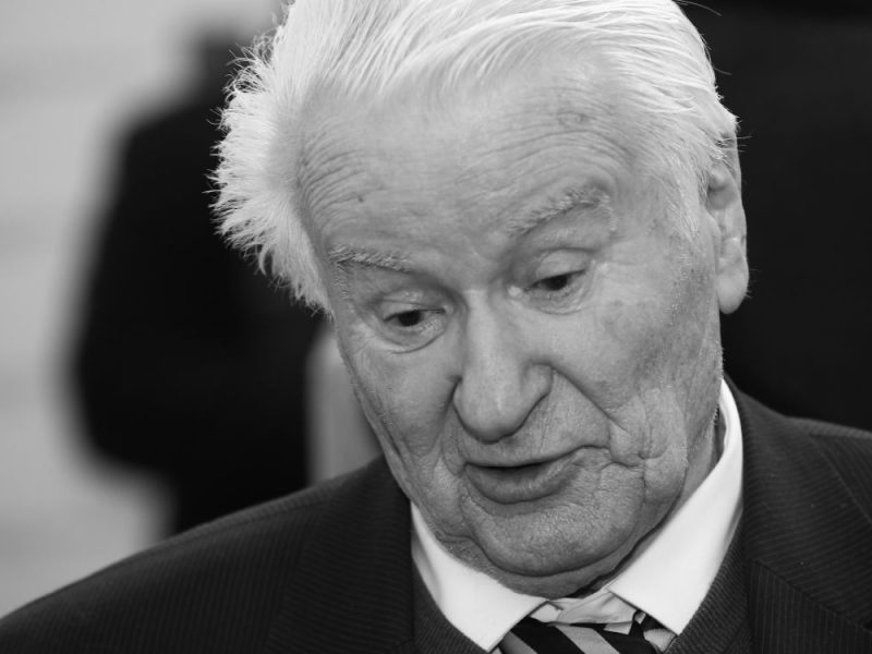 WHO WAS DRAGOLJUB MICUNOVIC: Political prisoner on Goli Otok, philosopher and one of the most famous opposition figures of the nineties!