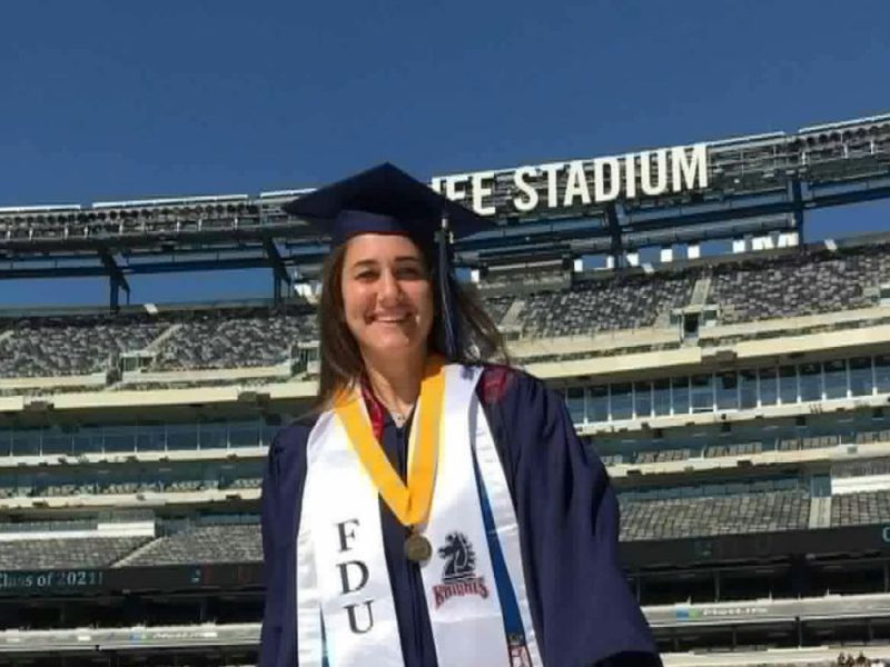 REPLACED BOOTS WITH A LABORATORY: Viktorija from Niš received her doctorate in chemistry in the USA, she was the captain of the national football team!