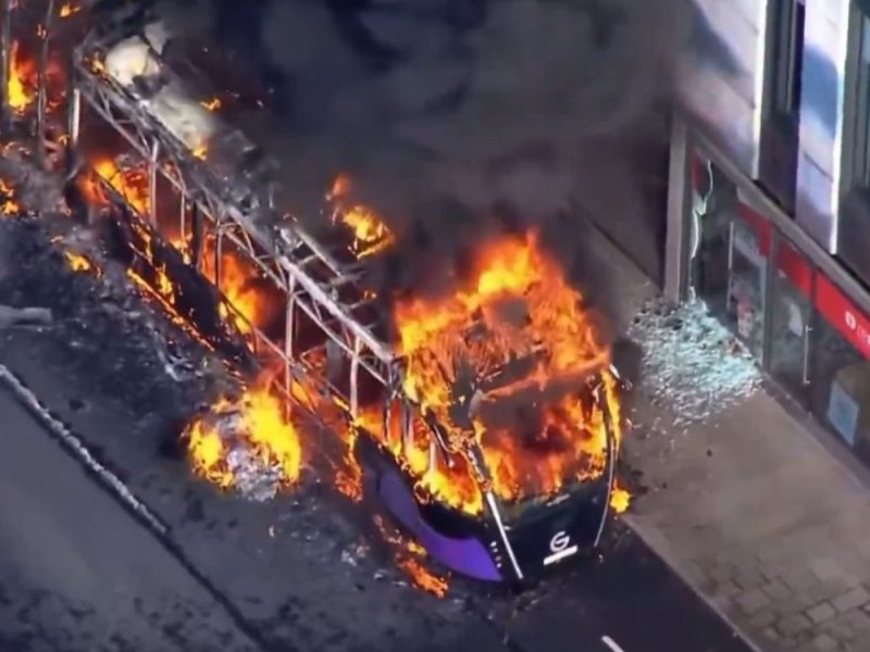 NORTHERN IRELAND RISES UP AGAINST IMMIGRANTS: Belfast Streets Burn as Asylum Seekers’ Homes Are Targeted! (VIDEO)