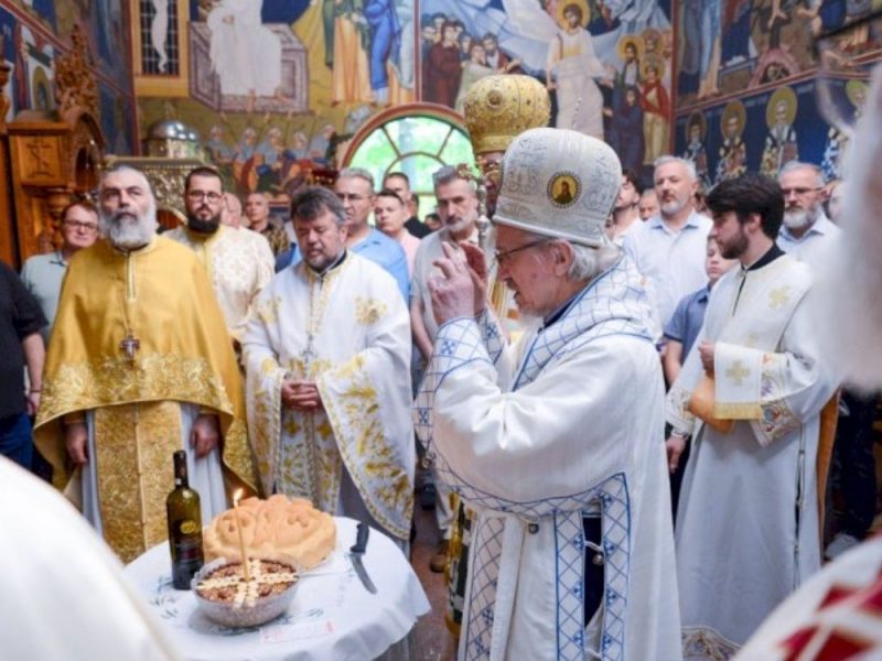 CEREMONIALLY MARKED DAY OF THE SERBIAN DIOCESE IN CANADA: Monastery in Milton packed with faithful, liturgy served by Metropolitan Mitrofan! (VIDEO)