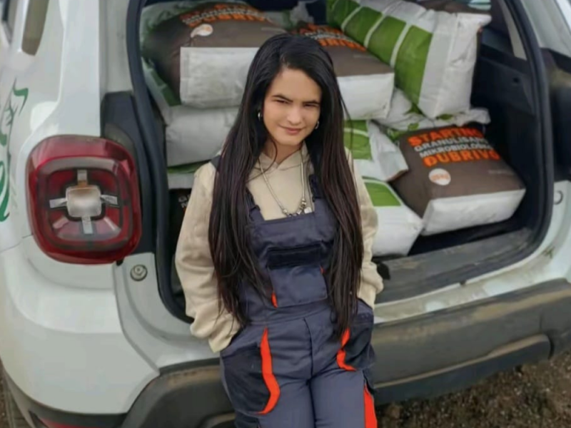 THE WOMAN WHO BREAKS ALL STEREOTYPES: Vera gets up at 5 a.m, works in agriculture and is Serbia’s first agro-influencer! (VIDEO)