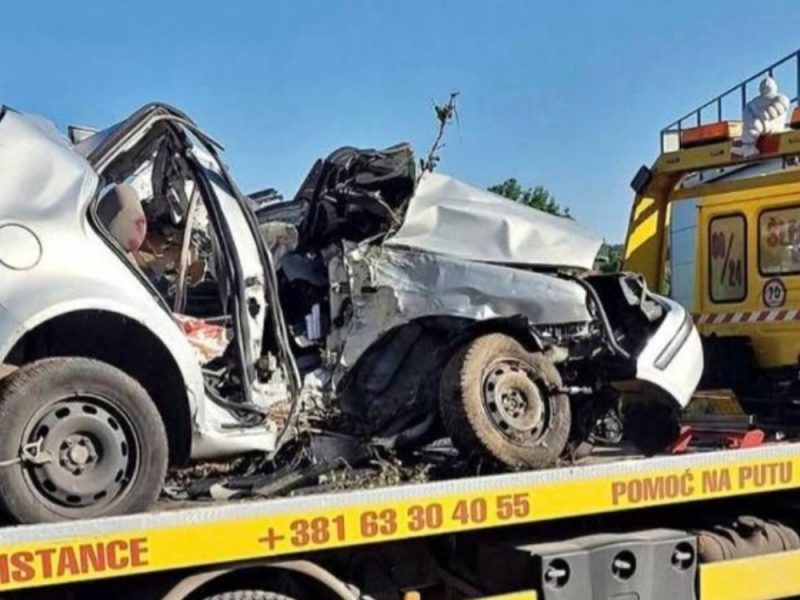 HORROR NEAR LOZNICA: Two 18-Year-Olds From Banja Koviljača Crash Into a Tree and Die at the Scene, Residents Awakened by a Terrifying Impact!