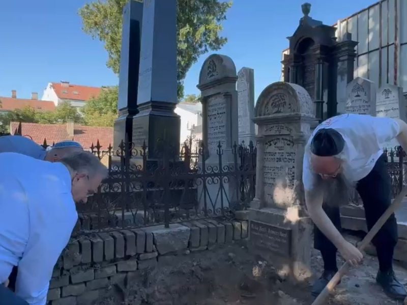 POSTHUMOUS ZIONISM: Remains of the grandparents of the founder of the ideology of the return to Israel exhumed in Belgrade, to be transferred to Jerusalem! (VIDEO)