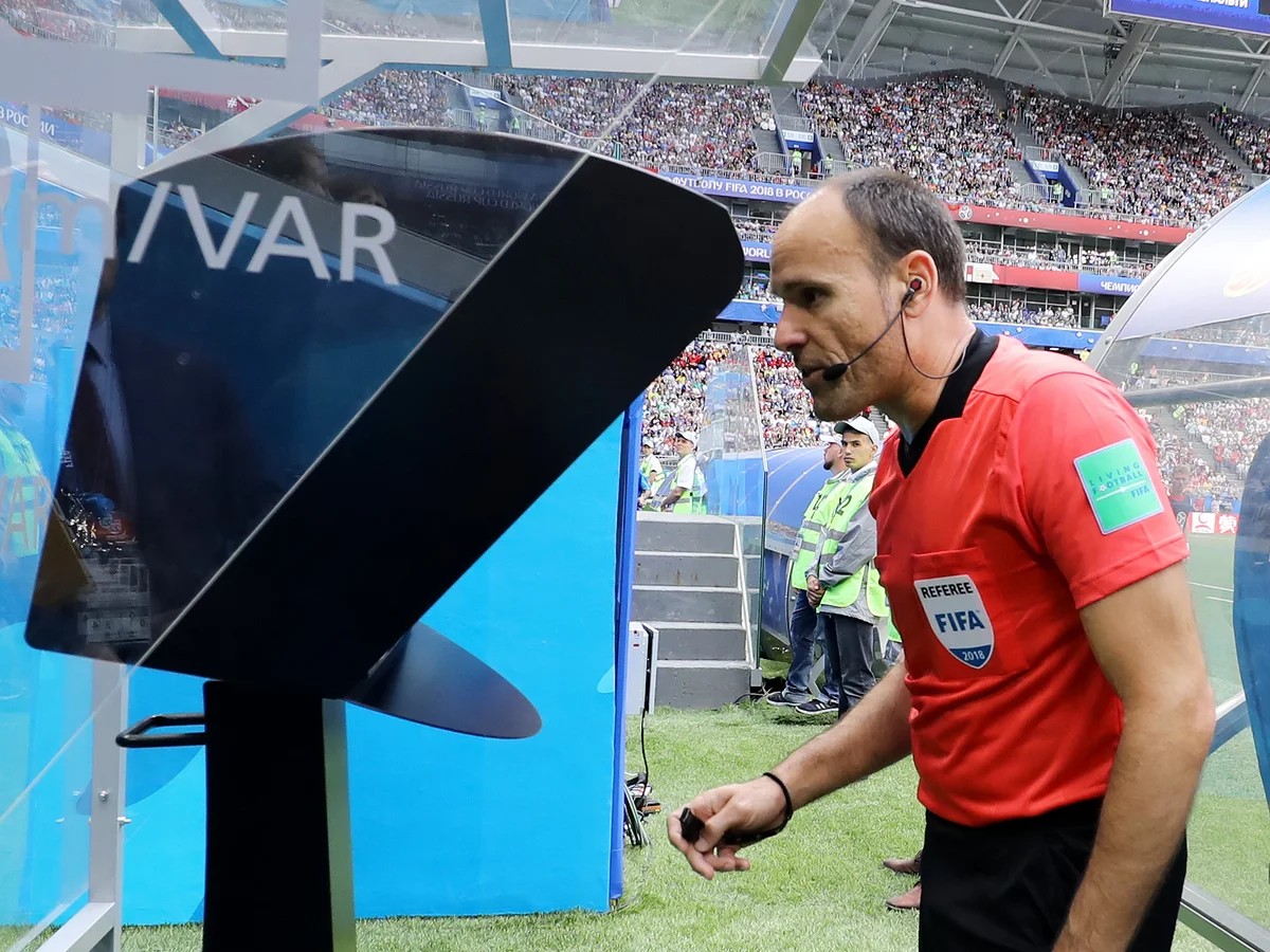 KOVAČEVIĆ COLUMN: TO HELL WITH FOOTBALL WHEN YOU DON’T KNOW WHAT A GOAL IS OR WHEN THE MATCH IS OVER! (Or How VAR Destroyed the World’s Most Important Secondary Thing)