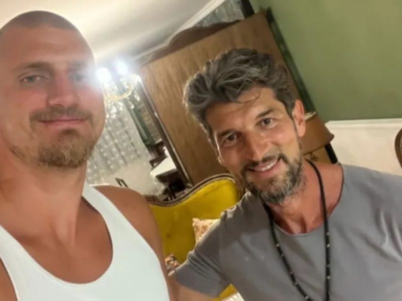 “GREAT CHAMPION, EVEN GREATER MAN”: Jokić went for a haircut in his hometown, then gave the barber a dream gift! (PHOTO)