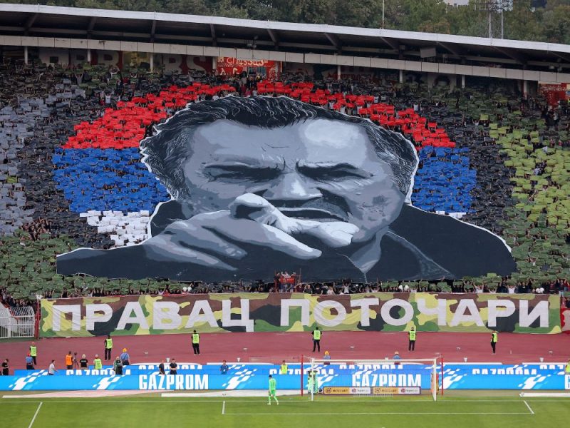 TOGETHER AS ONE: Red Star and Partizan fans chant Ratko Mladić’s name, Vučić is also mentioned! (VIDEO)