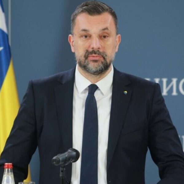 KONAKOVIĆ BLOCKS SERBIAN CITIZENS FROM VOTING IN BOSNIA AND HERZEGOVINA: Demands concessions from Dodik, threatens to expel diplomats!