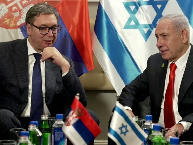 THEY DON’T HAVE A SINGLE ORIGINAL IDEA: Vučić plays babysitter to a pensioner in new campaign ad, just like Netanyahu did more than 10 years ago! (VIDEO)