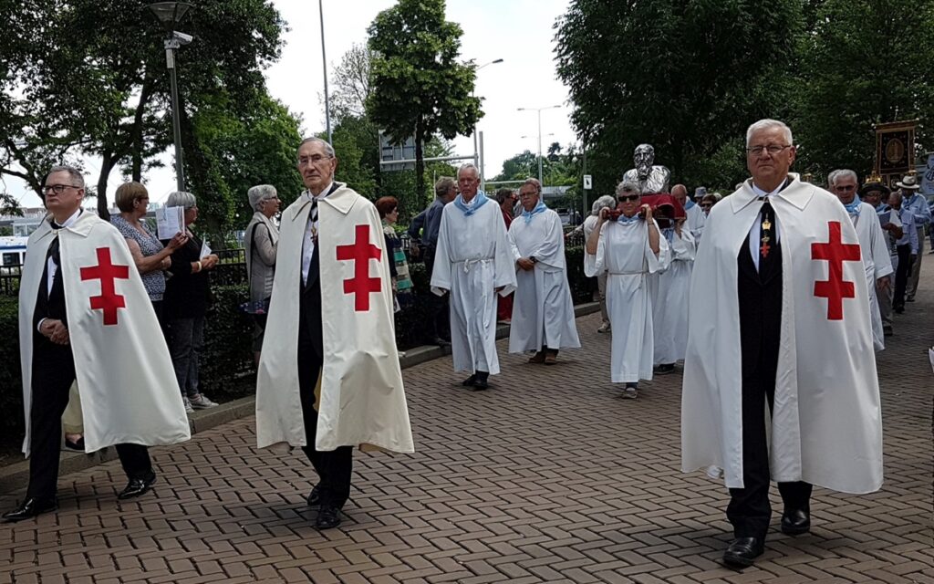 VITEZOVI TEMPLARI U SRBIJI: Evo ko su članovi ‘tajnih društava’ i čime ...