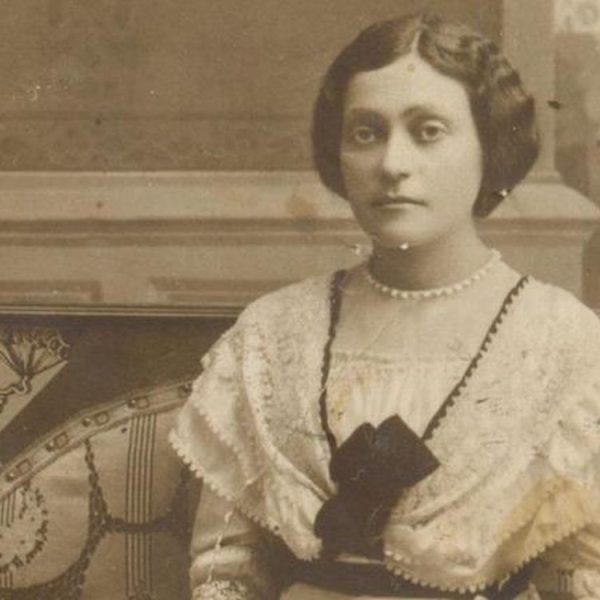 PRVA ŽENA AKADEMIK U SRBIJI: Isidora Sekulić je bila najumnija Srpkinja svog vremena, obišla je svet i bila član SANU!