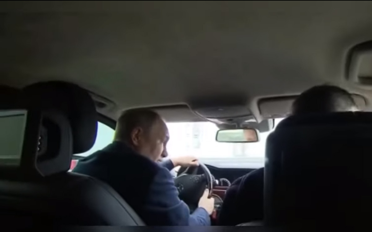 Vladimir Putin na Krimskom mostu