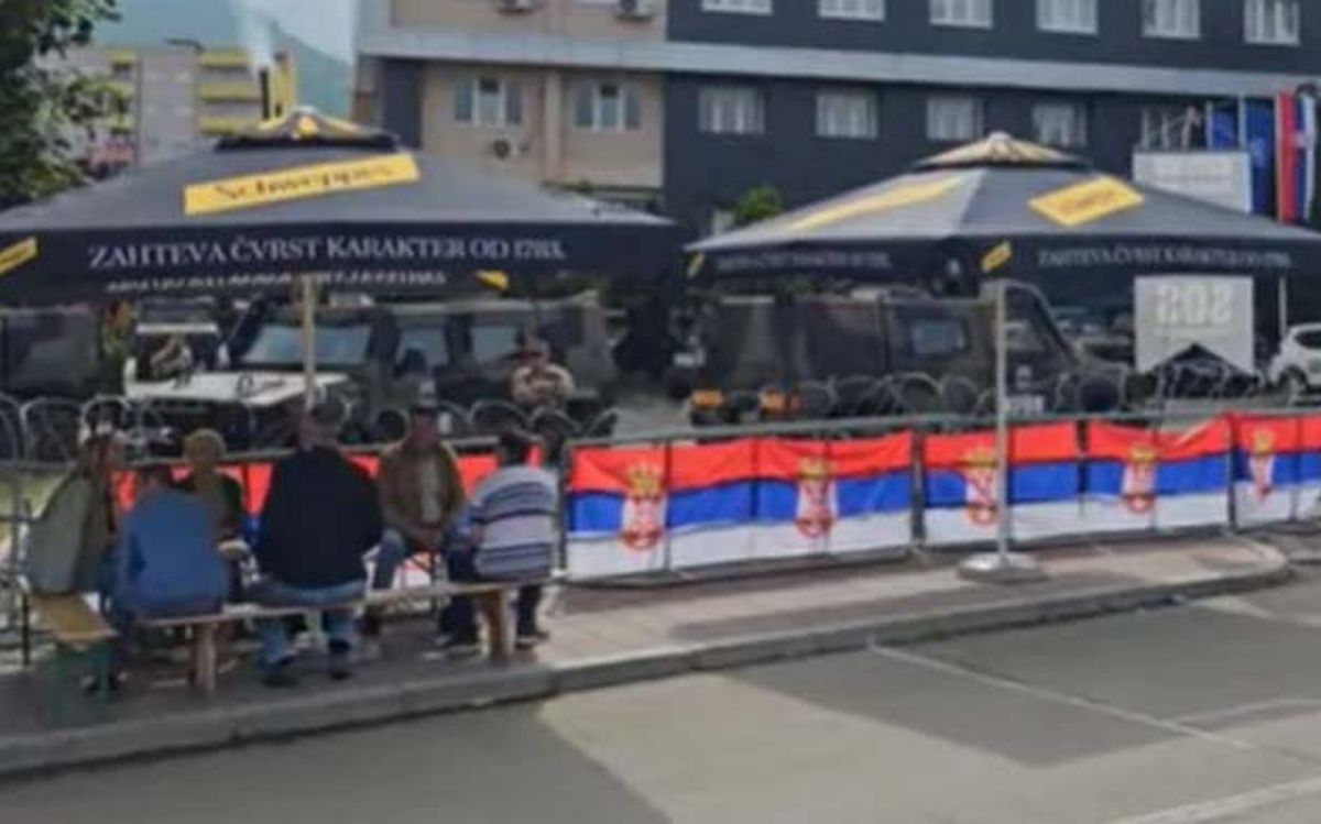 NEZADOVOLJSTVO NE PRESTAJE: Deseti dan protesta u Zvečanu i Leposaviću! (VIDEO)