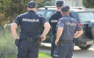 DRAMA U BEOGRADU Replikom Pi tolja Pretio Devojci U Studentskom Domu 
