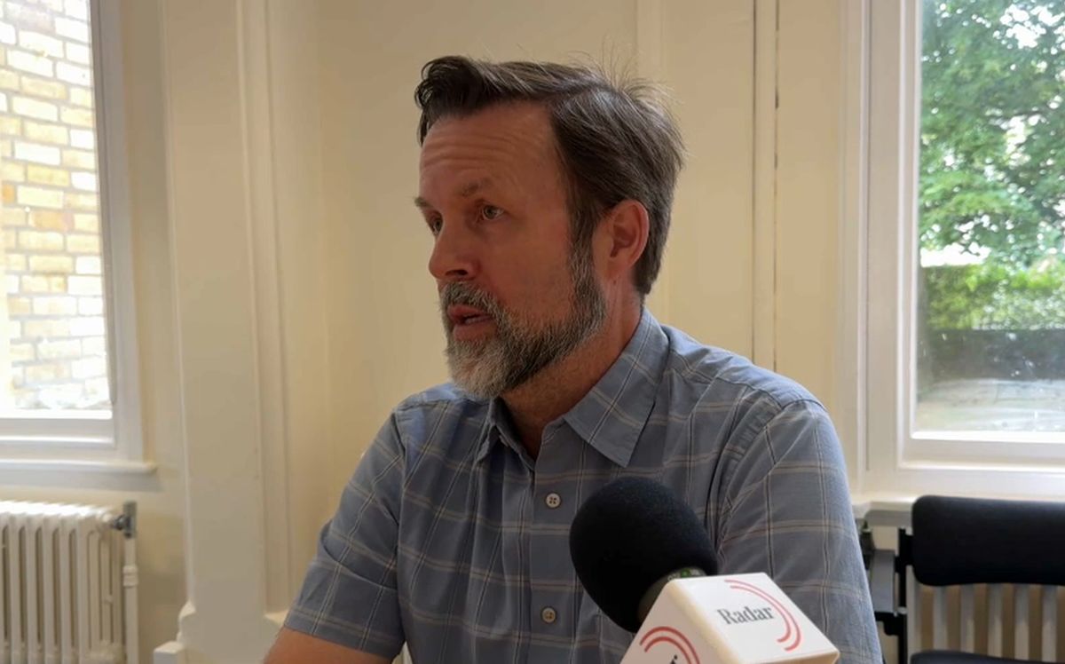 Krótki Szczęśliwy żywot Brązowego Oksforda serbiantimes.info