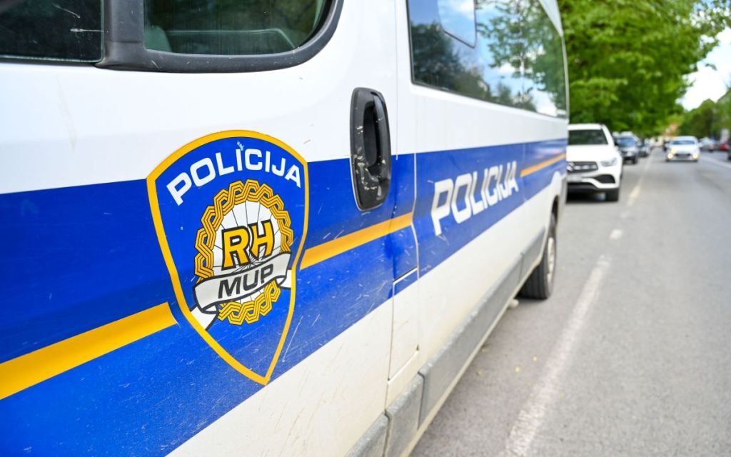 DVOJICA SRBA IZBODENA U HRVATSKOJ: Muškarac (32) uhapšen zbog pokušaja ubistva, policija istražuje motiv napada!