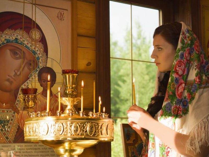 SLAVIMO ČASNE VERIGE: Ovaj praznik se posebno slavi na Kosmetu, a veruje se da donosi toplije vreme!