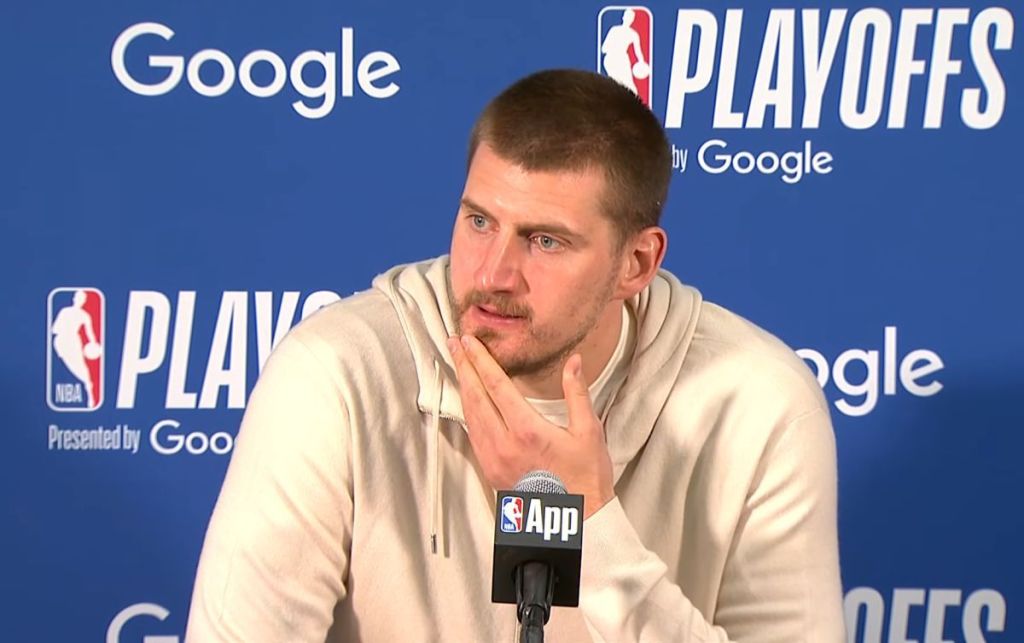 PONOSAN ŠTO JE SRBIN: Jokić predstavio novi model patika i svi su oduševljeni, divan omaž Srbiji! (FOTO)