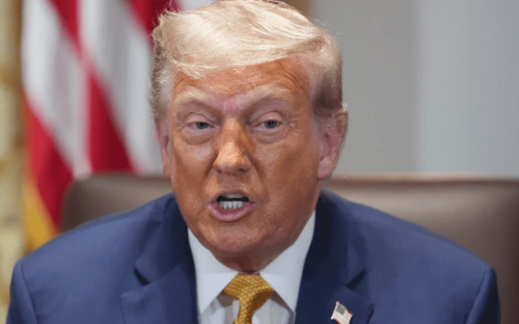 DONALD TRAMP: Rat u Iranu gotov za dve do tri sedmice, otvaranje Ormuskog moreuza nije naš problem!