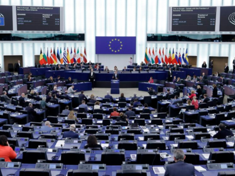 EVROPSKI PARLAMENT ODGOVORIO TRAMPU NA PRETNJE: Blokirao trgovinski sporazum sa Sjedinjenim Državama!