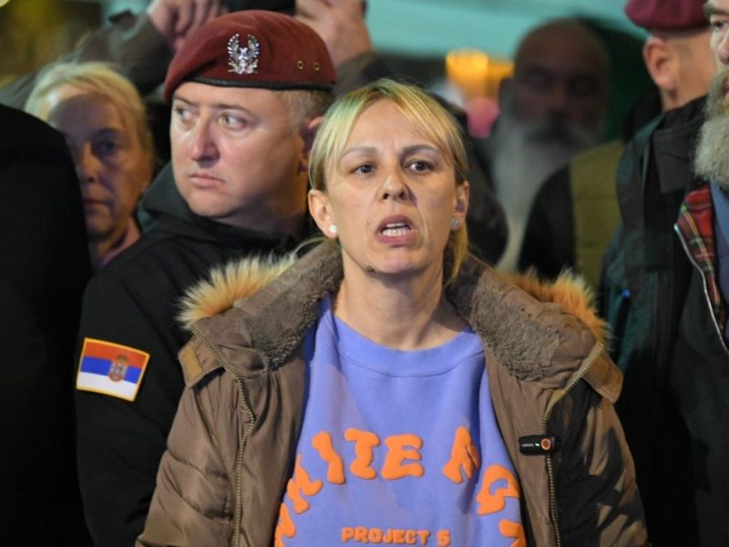 „DRŽAVA NAS JE PONIZILA, BRUKA I SRAMOTA“: Dijana Hrka reagovala na oslobađanje Gorana Vesića!