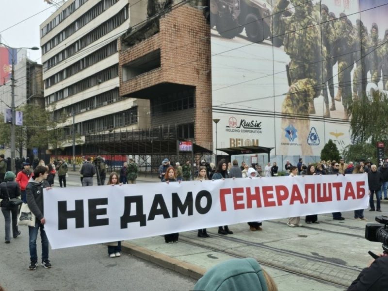 „ISPUNIĆEMO VAM ŽELJU“: Studenti reagovali na Vučićevu izjavu da bi „voleo da ga gone za Generalštab“!