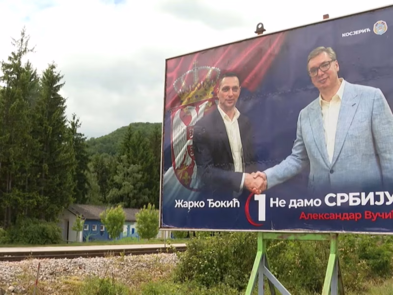 INCIDENT U KOSJERIĆU: Predsednik opštine i njegov sin se svađali sa građanima ispred kafane posle ponoći!